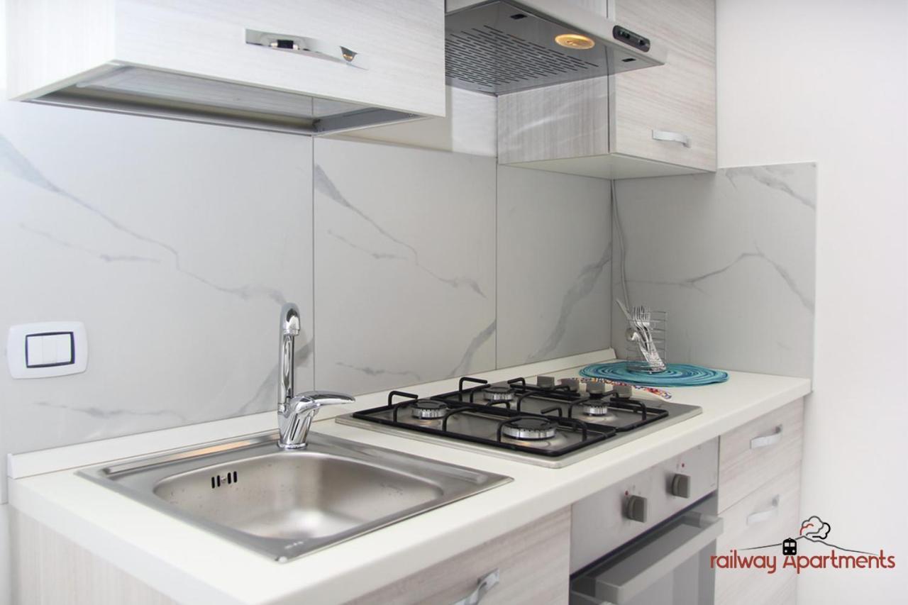 Railway Apartments Катанія Екстер'єр фото